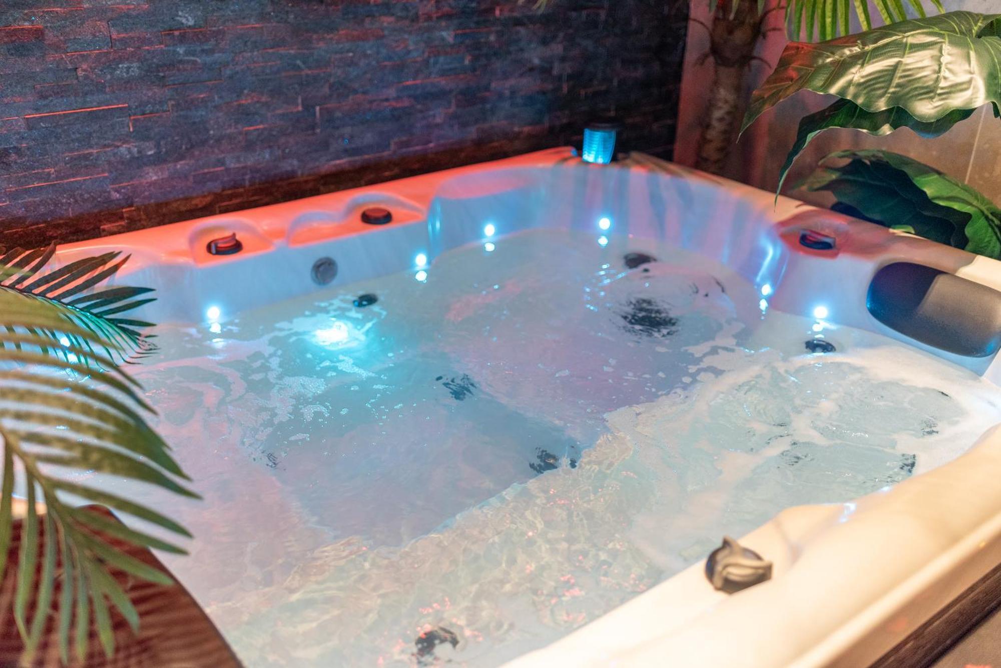L'Insolite, Spa Privatif Toulouse Exteriör bild
